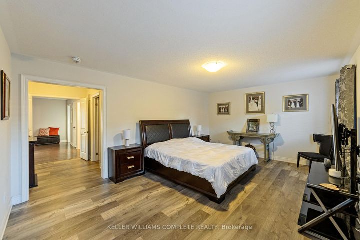 Photo 21 at 24 MACBEAN Crescent, Waterdown, Hamilton