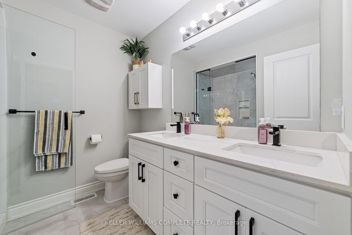 Photo 27 at 24 MACBEAN Crescent, Waterdown, Hamilton