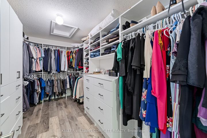 Photo 34 at 24 MACBEAN Crescent, Waterdown, Hamilton