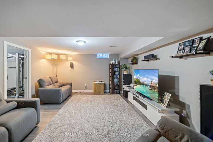 Photo 38 at 24 MACBEAN Crescent, Waterdown, Hamilton