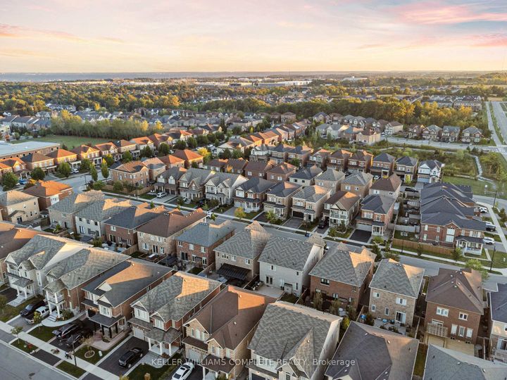 Photo 47 at 24 MACBEAN Crescent, Waterdown, Hamilton