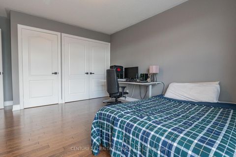 Photo 19 at 20 Altus Park Drive, Patterson, Vaughan