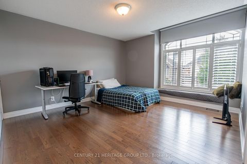 Photo 20 at 20 Altus Park Drive, Patterson, Vaughan