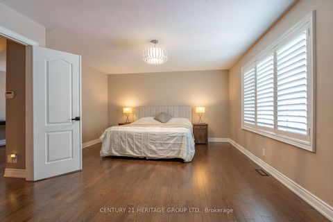 Photo 27 at 20 Altus Park Drive, Patterson, Vaughan