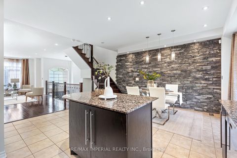 Photo 13 at 6 John Frank Road, East Woodbridge, Vaughan