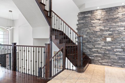 Photo 21 at 6 John Frank Road, East Woodbridge, Vaughan