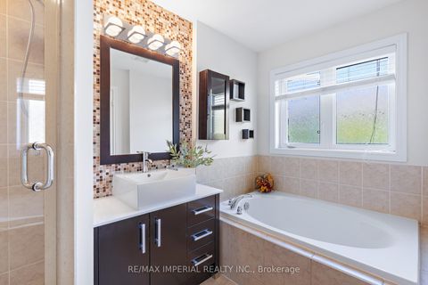Photo 25 at 6 John Frank Road, East Woodbridge, Vaughan