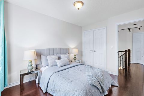 Photo 31 at 6 John Frank Road, East Woodbridge, Vaughan