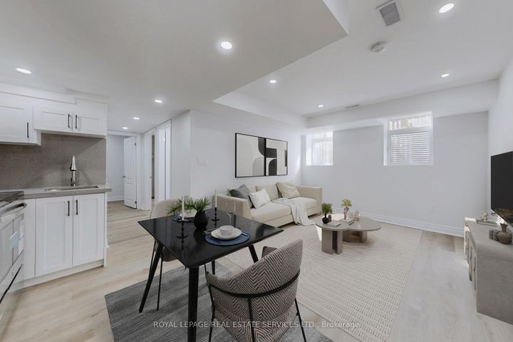 Photo 8 at 1388 Sycamore Garden, CB Cobban, Milton