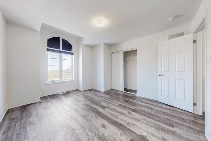 Photo 15 at 1388 Sycamore Garden, CB Cobban, Milton