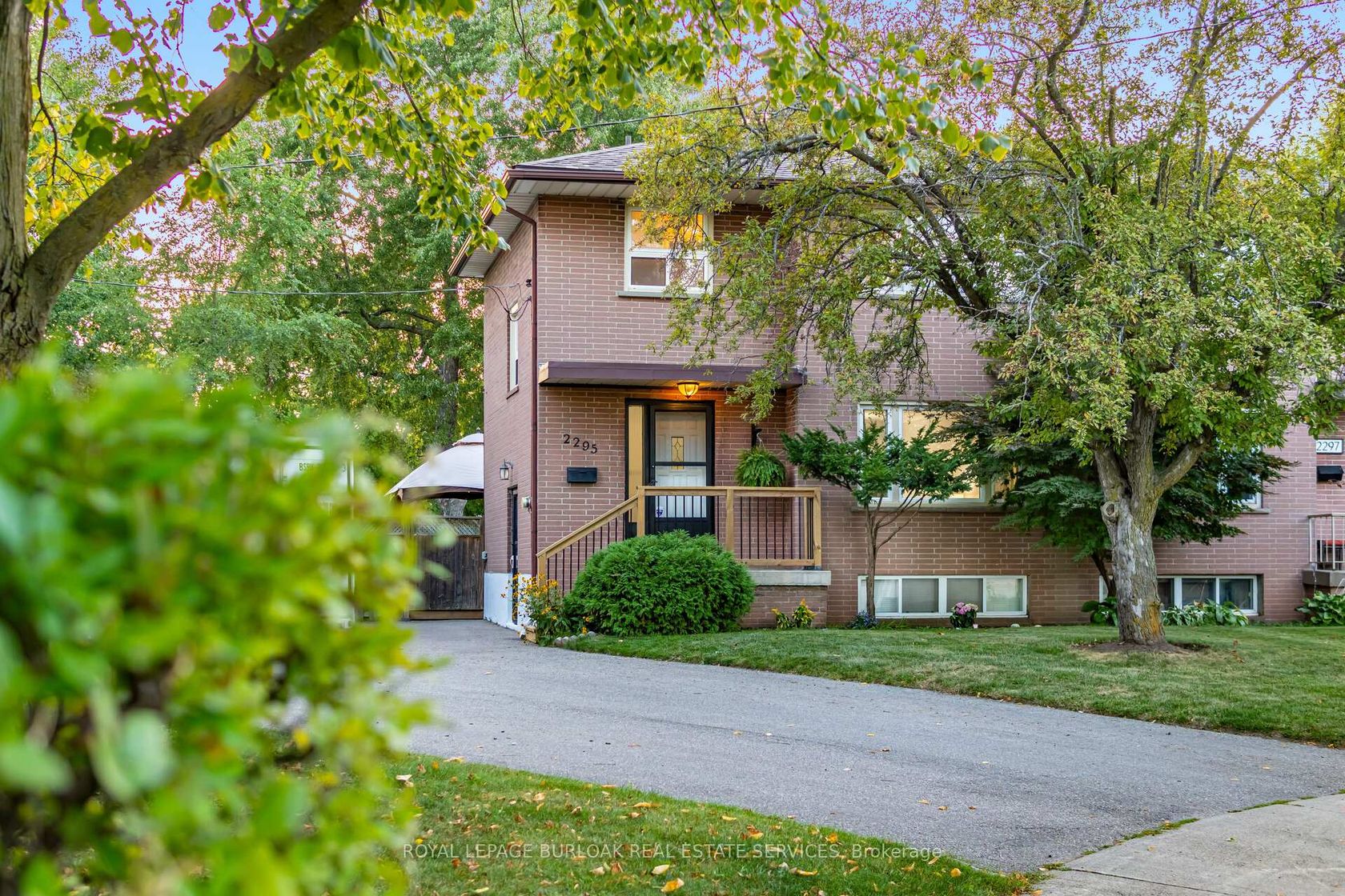 2295 Barclay Road, Brant, Burlington by Loree Meneguzzi Real Estate 2295 Barclay Road, Brant, Burlington