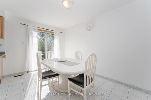Photo 12 at 26 North Ridge Road, West Woodbridge, Vaughan