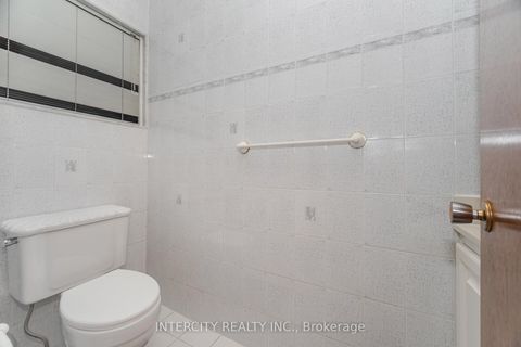 Photo 16 at 26 North Ridge Road, West Woodbridge, Vaughan