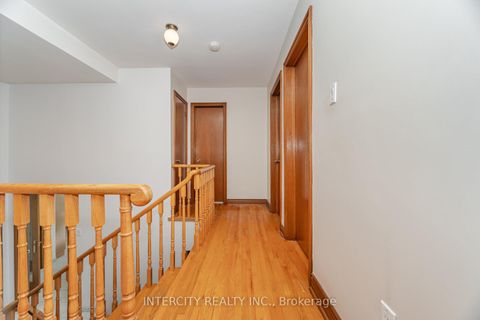 Photo 17 at 26 North Ridge Road, West Woodbridge, Vaughan