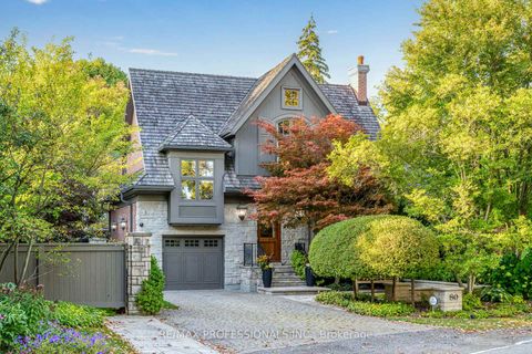 Photo 1 at 80 Kingsway Crescent, Kingsway South, Toronto