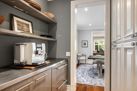 Photo 14 at 80 Kingsway Crescent, Kingsway South, Toronto