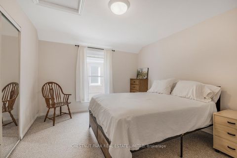 Photo 14 at 657 Davenport Road, Casa Loma, Toronto