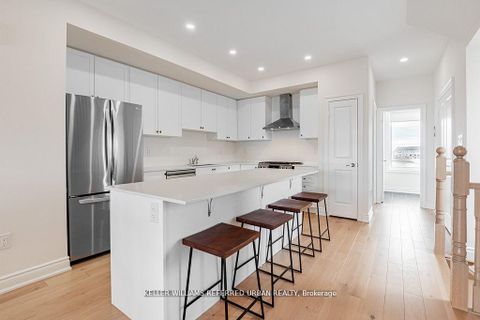 Photo 12 at 351 Tennant Circle, Vellore Village, Vaughan