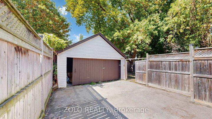 Photo 37 at 246 Court Street, Central, Oshawa
