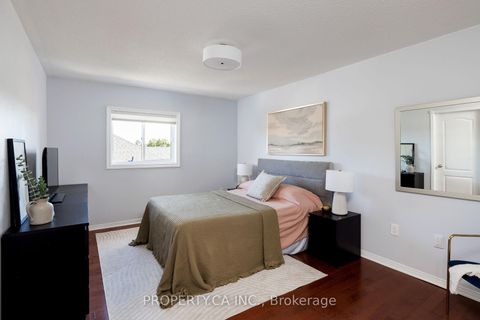 Photo 22 at 42 West Oak Crescent, Pelmo Park W4, Toronto
