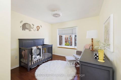 Photo 28 at 42 West Oak Crescent, Pelmo Park W4, Toronto