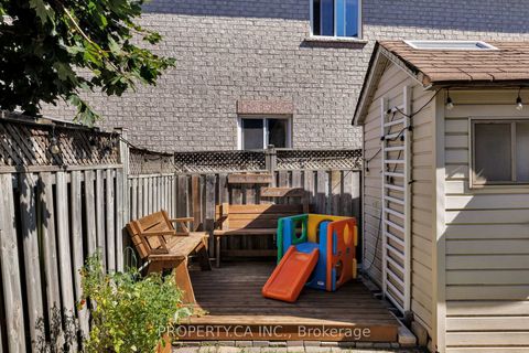 Photo 38 at 42 West Oak Crescent, Pelmo Park W4, Toronto