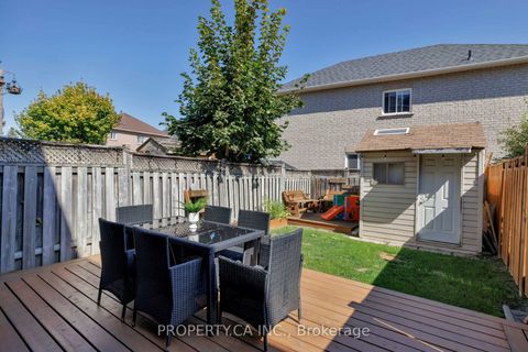 Photo 39 at 42 West Oak Crescent, Pelmo Park W4, Toronto