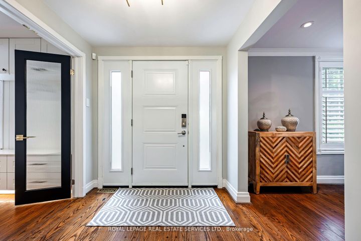 Photo 6 at 5 Pine Ridge Lane, Brampton East, Brampton