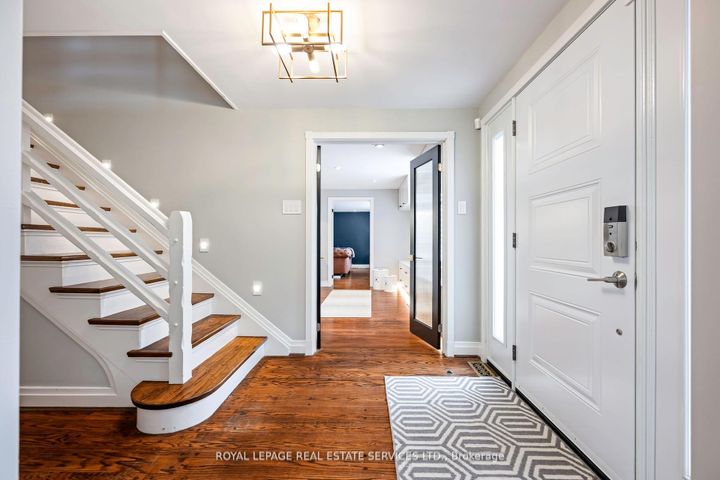 Photo 7 at 5 Pine Ridge Lane, Brampton East, Brampton
