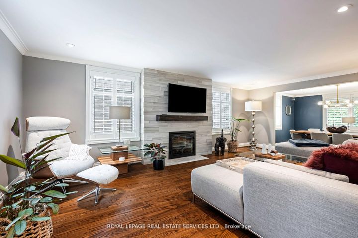 Photo 8 at 5 Pine Ridge Lane, Brampton East, Brampton