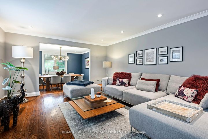 Photo 10 at 5 Pine Ridge Lane, Brampton East, Brampton