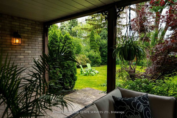 Photo 32 at 5 Pine Ridge Lane, Brampton East, Brampton