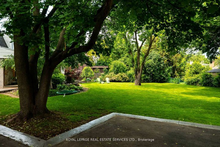 Photo 34 at 5 Pine Ridge Lane, Brampton East, Brampton