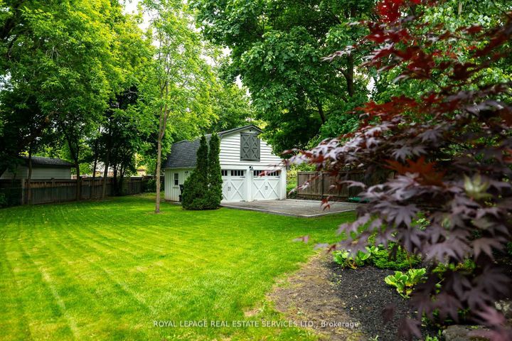 Photo 37 at 5 Pine Ridge Lane, Brampton East, Brampton