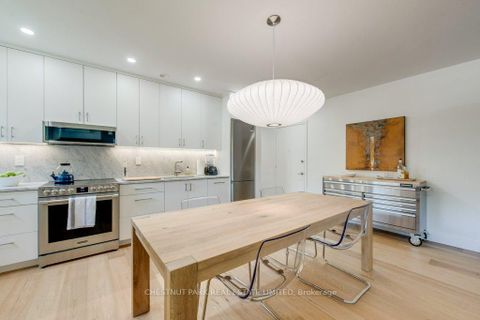 Photo 3 at 3 - 75 Scarborough Road, The Beaches, Toronto