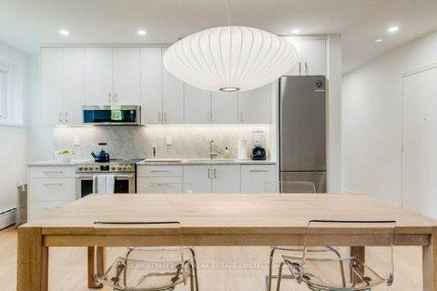 Photo 5 at 3 - 75 Scarborough Road, The Beaches, Toronto