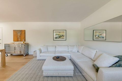 Photo 7 at 3 - 75 Scarborough Road, The Beaches, Toronto