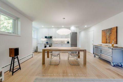 Photo 9 at 3 - 75 Scarborough Road, The Beaches, Toronto