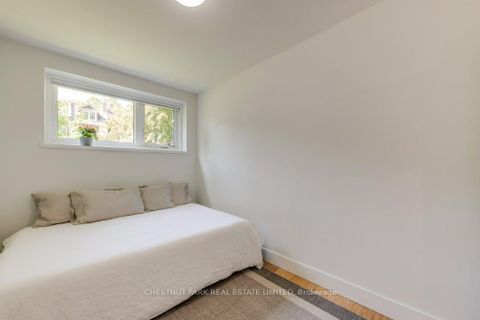Photo 14 at 3 - 75 Scarborough Road, The Beaches, Toronto