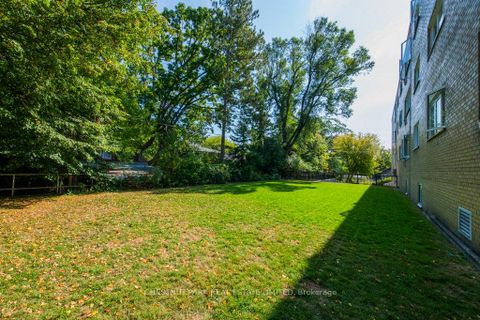 Photo 21 at 3 - 75 Scarborough Road, The Beaches, Toronto