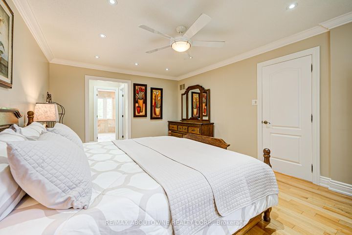 Photo 29 at 1337 Peartree Circle, GA Glen Abbey, Oakville
