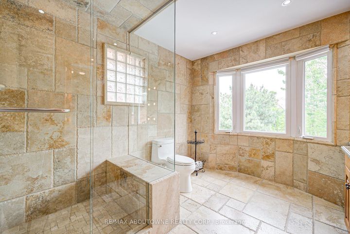 Photo 33 at 1337 Peartree Circle, GA Glen Abbey, Oakville