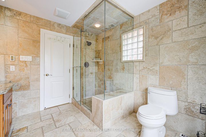 Photo 34 at 1337 Peartree Circle, GA Glen Abbey, Oakville