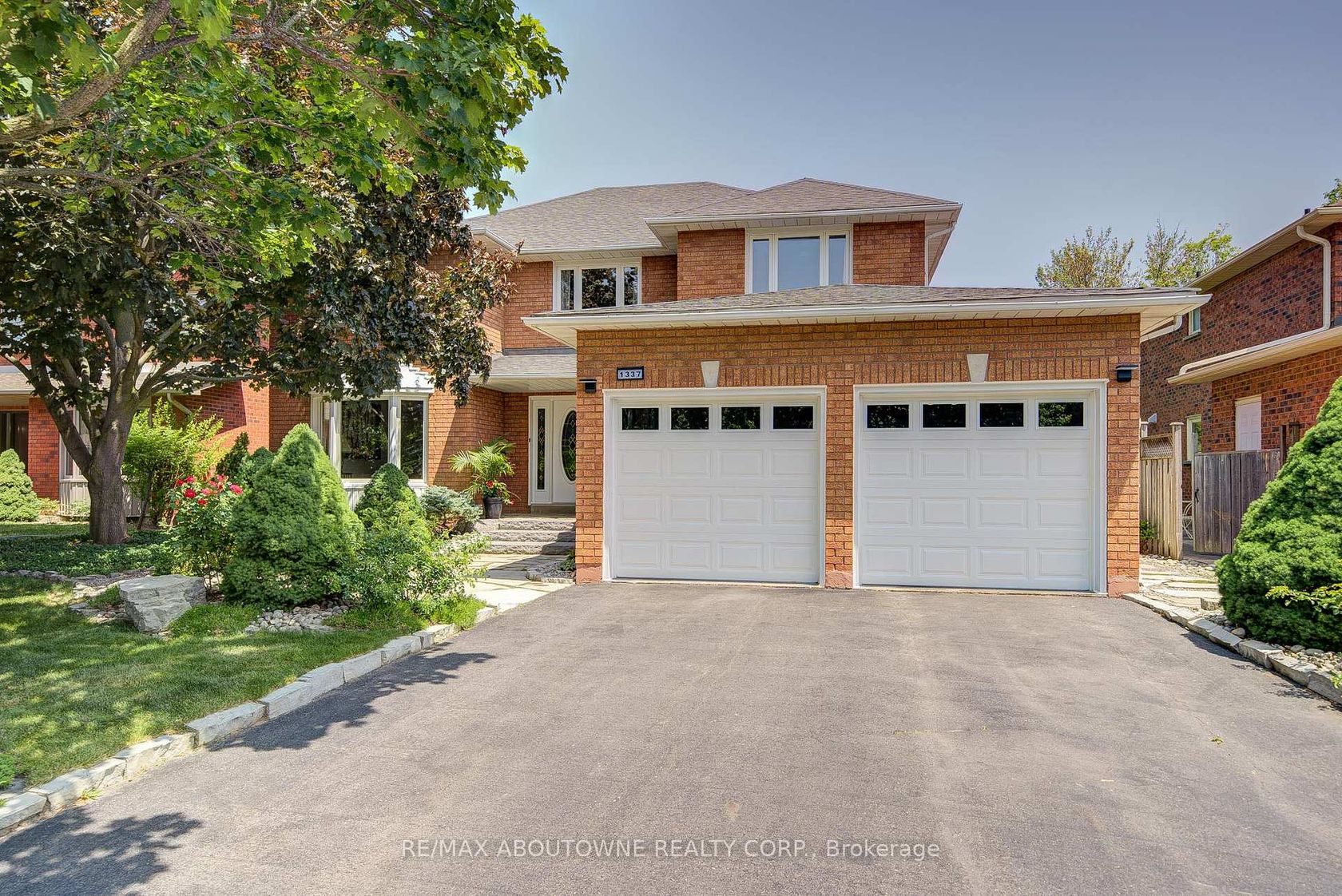 1337 Peartree Circle, GA Glen Abbey, Oakville 2