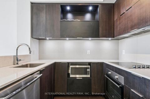 Photo 6 at 303 - 55 Regent Park Boulevard, Regent Park, Toronto