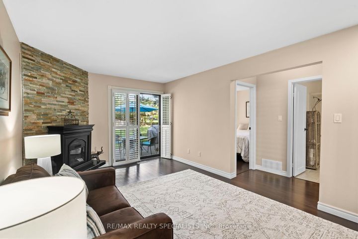 Photo 19 at 4250 Jefton Crescent, Erin Mills, Mississauga