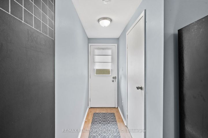 Photo 25 at 4250 Jefton Crescent, Erin Mills, Mississauga