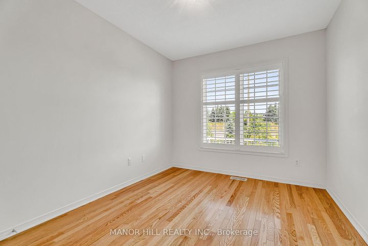 Photo 36 at 58 Big Hill Crescent, Patterson, Vaughan