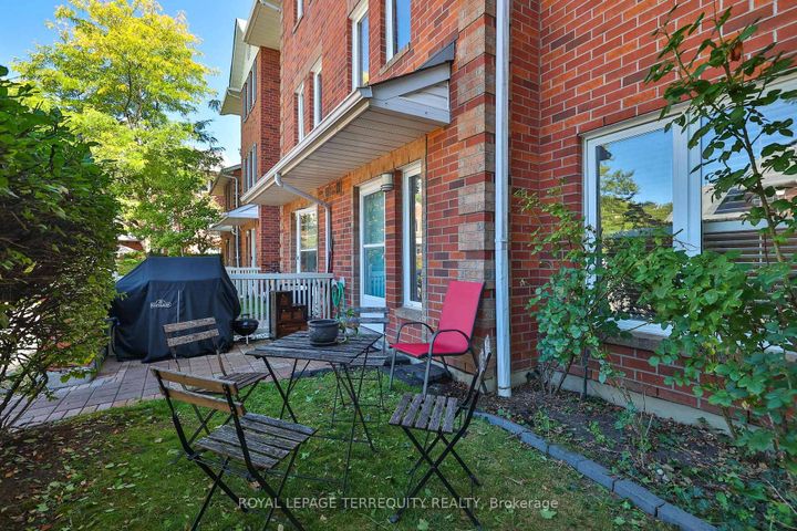 Photo 4 at 105 - 900 Steeles Avenue W, Lakeview Estates, Vaughan