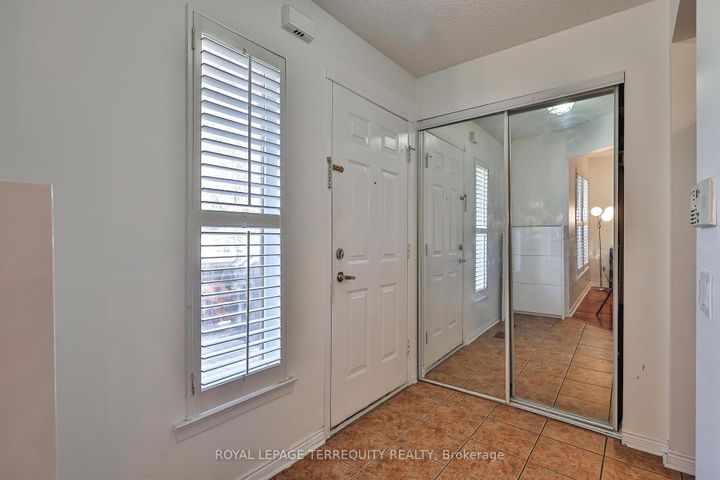 Photo 5 at 105 - 900 Steeles Avenue W, Lakeview Estates, Vaughan